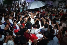 Kerap Menginap di Rumah...