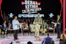 Saling Adu Argumen,...