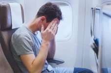 Apa Itu Jet Lag, Gejala,...