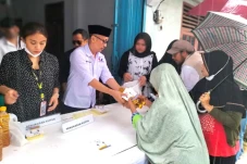 Kunjungi Warga Cilangkap,...