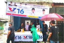 Warga Berharap Bazar...