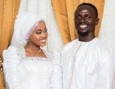 Biodata Aisha Tamba,...