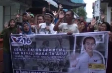 Caleg DPR RI Muhammad...