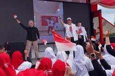 Keseruan Siti Atikoh...