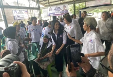Warga Pondok Pinang...