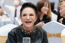 Perjuangan Mpok Atiek...