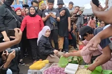 Pedagang Palembang Keluhkan...