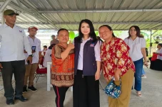Momen Bahagia Emak-emak...