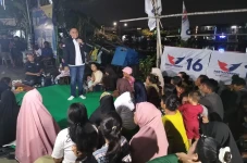 Warga Koja Berharap...