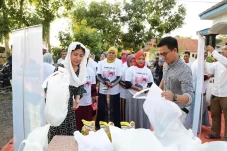 Bantu Warga Prasejahtera,...