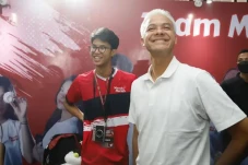 Alam Tanding Bulutangkis...