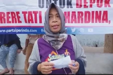 Warga Depok Jaya Terbantu...
