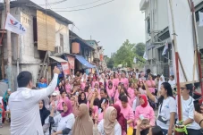 Perindo Gelar Bazar...
