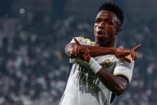 Tentang Vinicius Junior:...