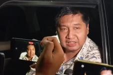 Maruarar Sirait Keluar...