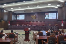 MK Tak Kenal Putusan...