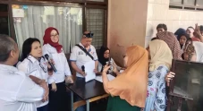 Warga Bandung Antusias...