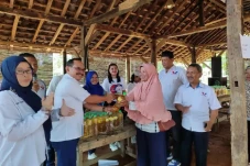 Gelar Bazar Minyak Goreng...