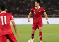 Elkan Baggott Terang-terangan...