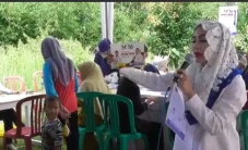Warga Serbu Bazar dan...