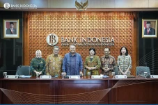 Bank Indonesia Tahan...