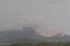 Rabu Siang, Gunung Merapi...
