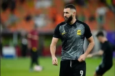 Karim Benzema Gabung...