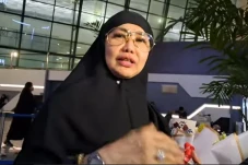 Pulang Umrah, Reza Artamevia...
