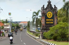 Ingin Kuliah Negeri...