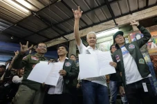 Tampil di Hajatan Rakyat,...