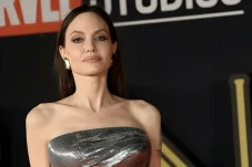 7 Artis Hollywood yang...