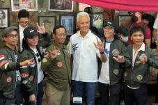 Tegas Dukung Ganjar-Mahfud,...