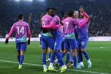 AC Milan Konsisten,...