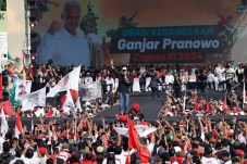 Kampanye di Sidoarjo,...