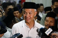 Soal Surat Suara di...