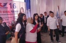 Warga Pasar Minggu Puji...