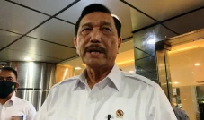Dua Jabatan Menko yang...