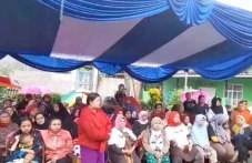 Meski Diguyur Hujan,...