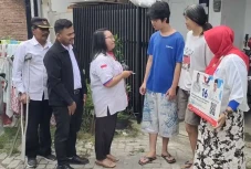 Caleg Perindo Salurkan...