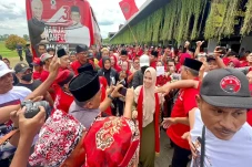 Atikoh Ingatkan Kaum...