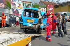 Olah TKP Kecelakaan...