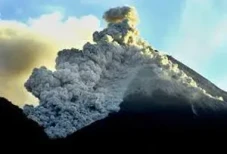 Gunung Marapi Meletus,...