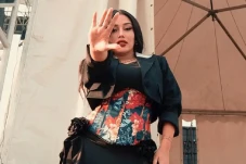 Mutia Ayu Masih Sering...