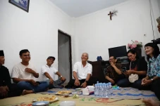 Menginap di Rumah Warga...