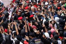 Ganjar Minta Warga Jabar...