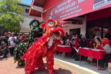 Tiba di Nganjuk, Atikoh...