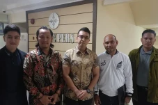 Sambangi Dewan Pers,...
