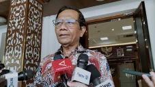 Mahfud MD Temui Mensesneg...