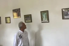 Kunjungi Rumah Pengasingan...