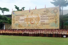 Gagak XIV Santri Putri,...